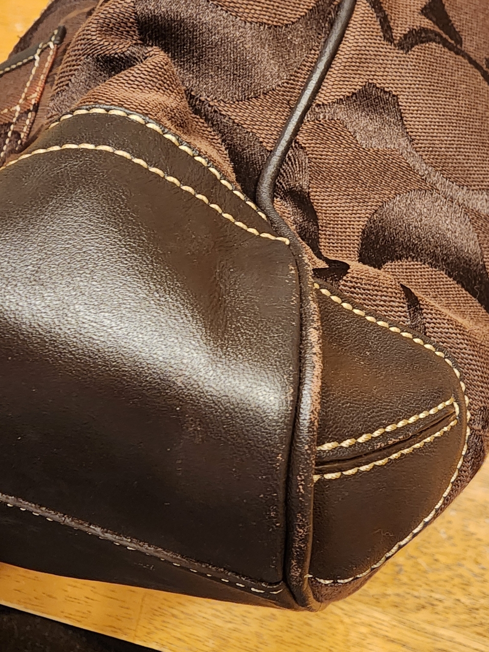 Coach shoulder bag is Signature Ergo Hobo model - Picture 8 of 16